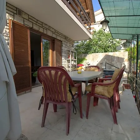 Kuca Za Odmor Anic 피로바츠